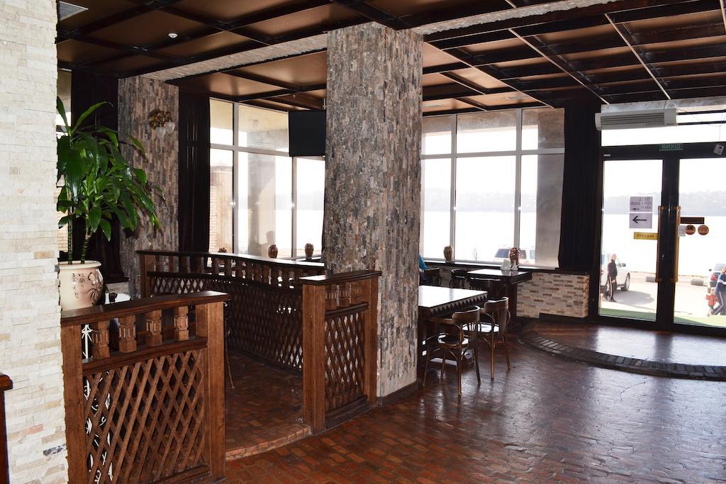 Sapsan Hotel Ternopil Buitenkant foto