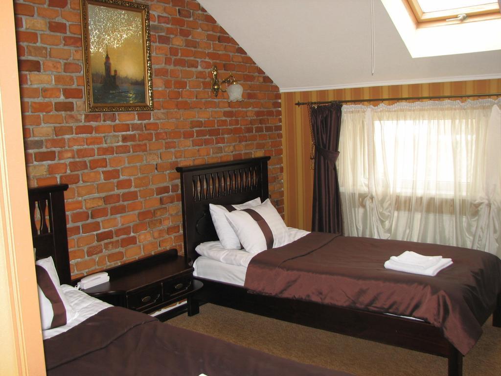 Sapsan Hotel Ternopil Buitenkant foto