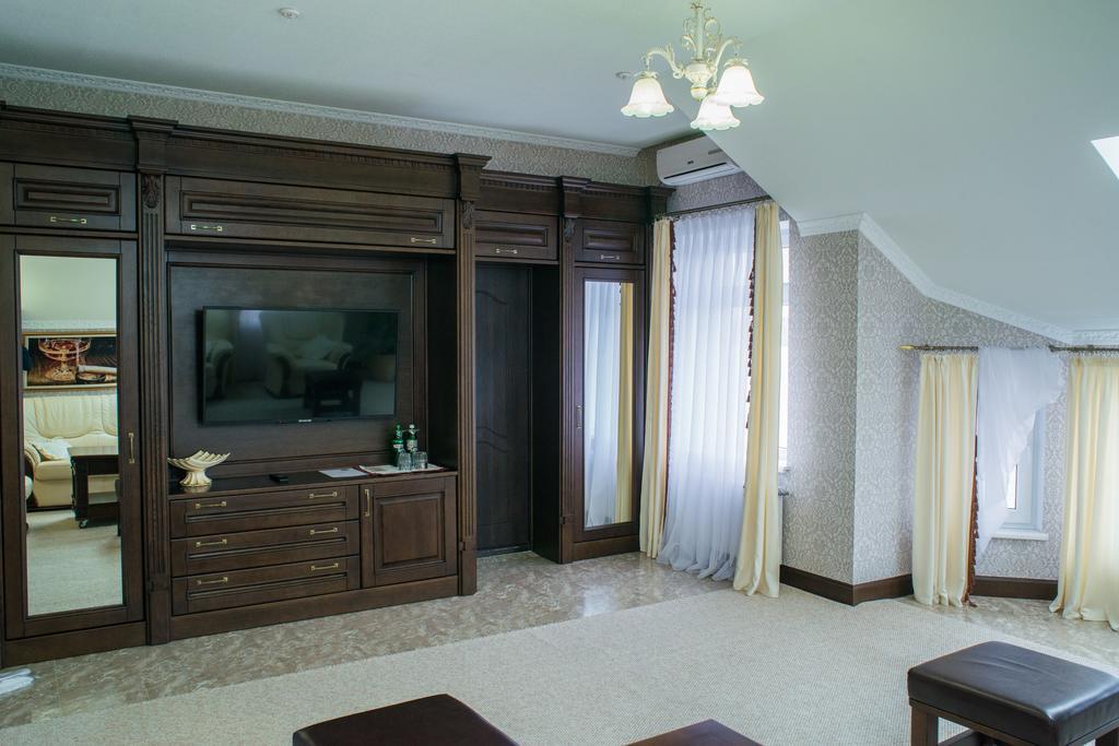 Sapsan Hotel Ternopil Kamer foto