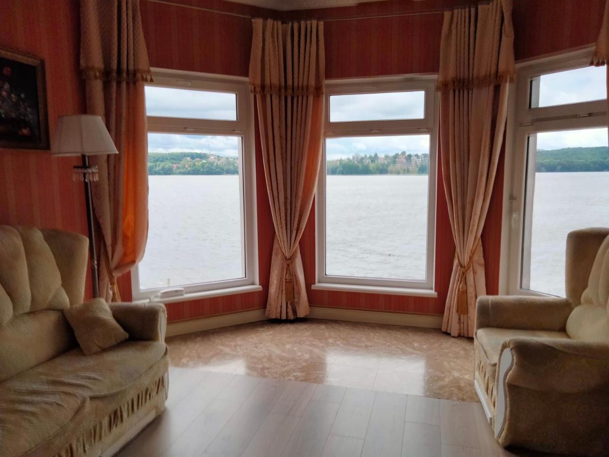 Sapsan Hotel Ternopil Buitenkant foto