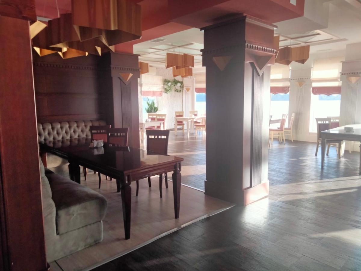 Sapsan Hotel Ternopil Buitenkant foto