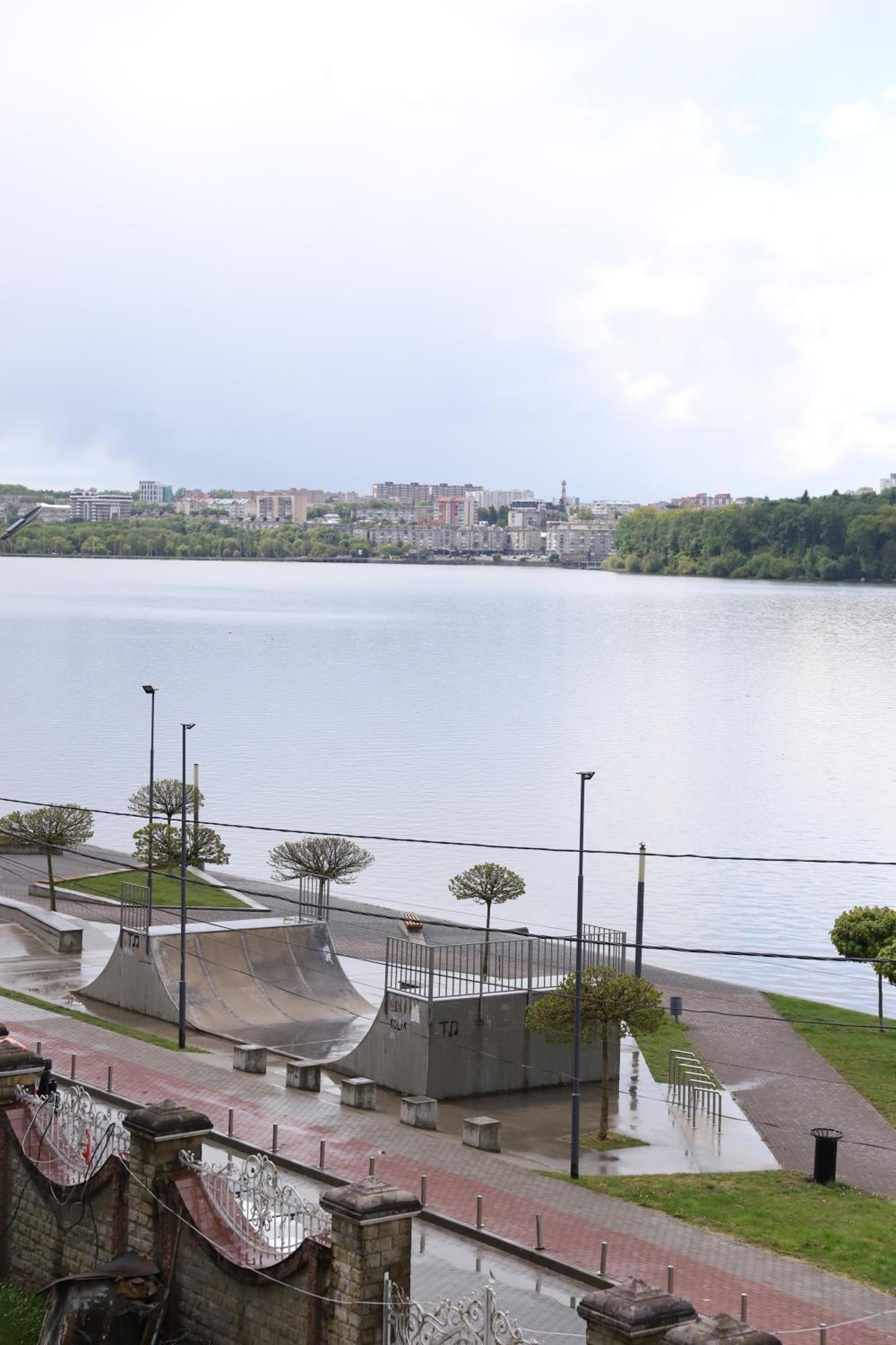 Sapsan Hotel Ternopil Buitenkant foto
