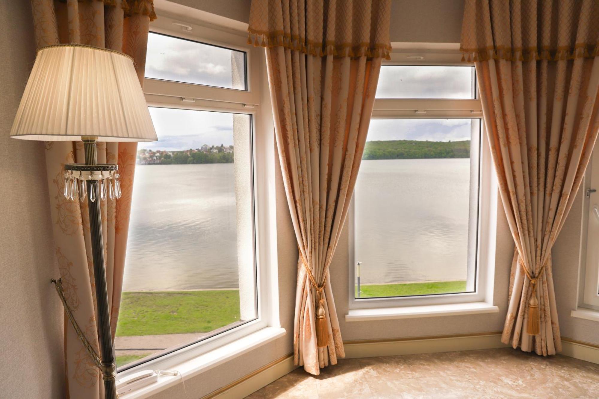 Sapsan Hotel Ternopil Buitenkant foto