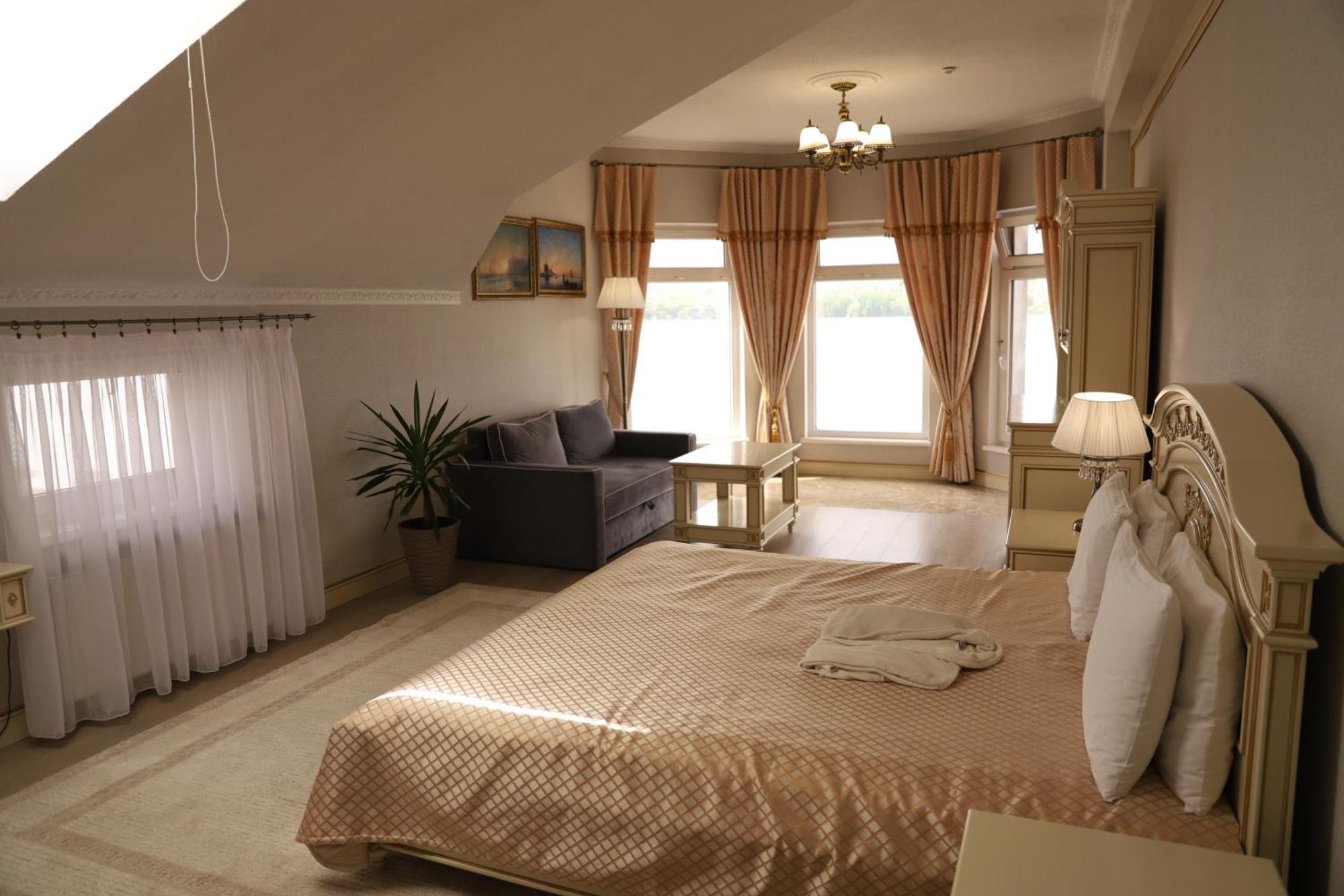 Sapsan Hotel Ternopil Buitenkant foto