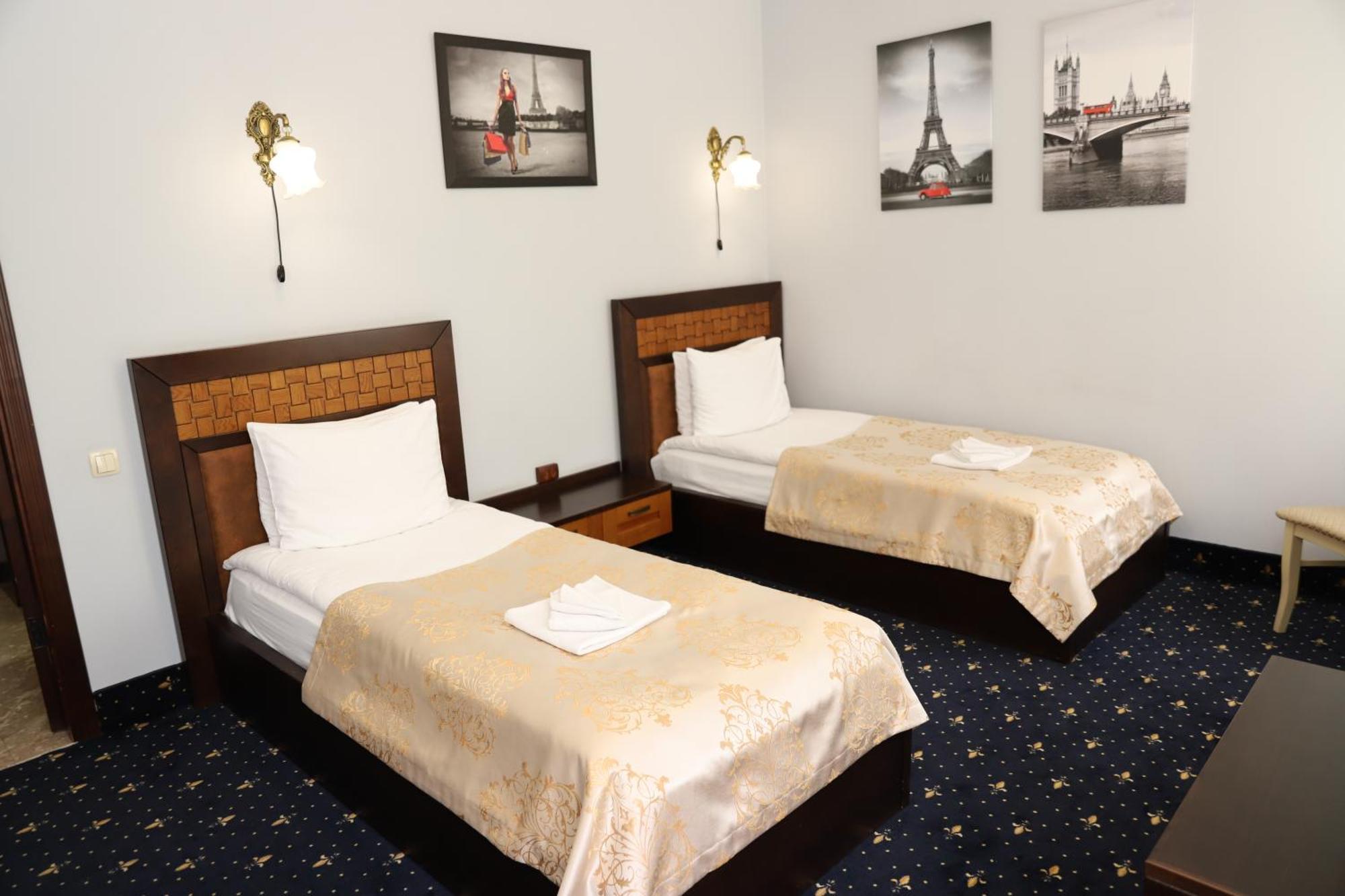 Sapsan Hotel Ternopil Buitenkant foto